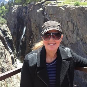 Meet your Posher, Allyson